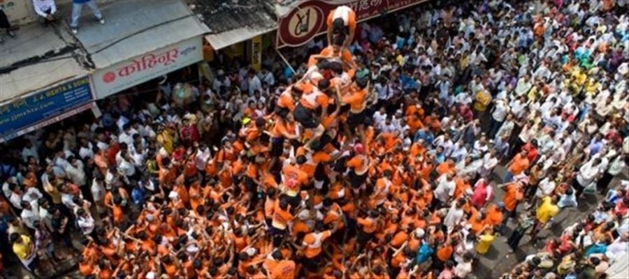 अजित पवार 'ऑप्शन' तोल रहे हैं — क्या NDA में रहकर शरद पवार से बैकडोर बात चल रही है?
